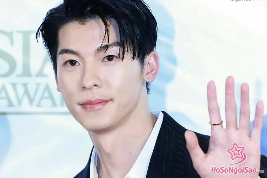 Hứa Quang Hán biểu diễn âm nhạc